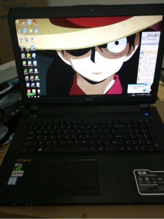 室友1200块钱买个电脑,室友花8000买笔记本只玩4399