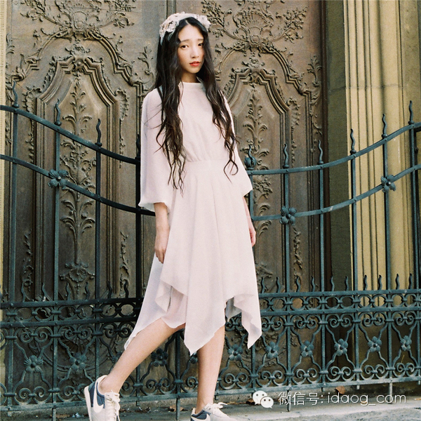 有一种迷人的雪纺裙,减龄碎花雪纺裙