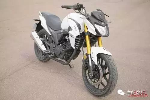 力帆kps150水冷电喷新款街车,力帆双缸250街车多少钱