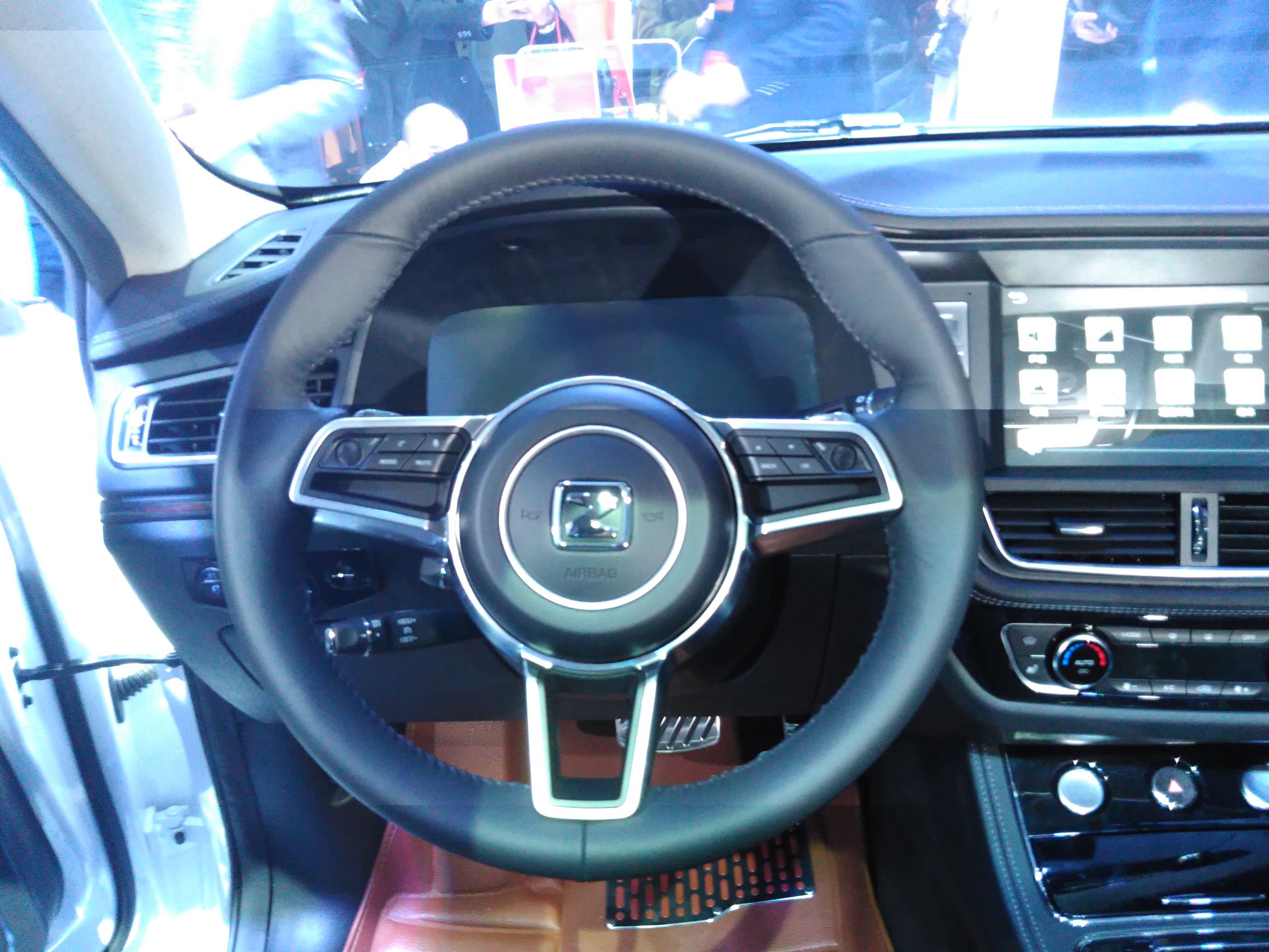 众泰t600运动版中控怎么下软件,众泰t600运动版图解