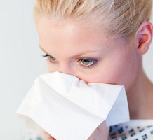 鼻子里面掉了一坨肉会是鼻息肉吗,鼻息肉只长一侧正常吗