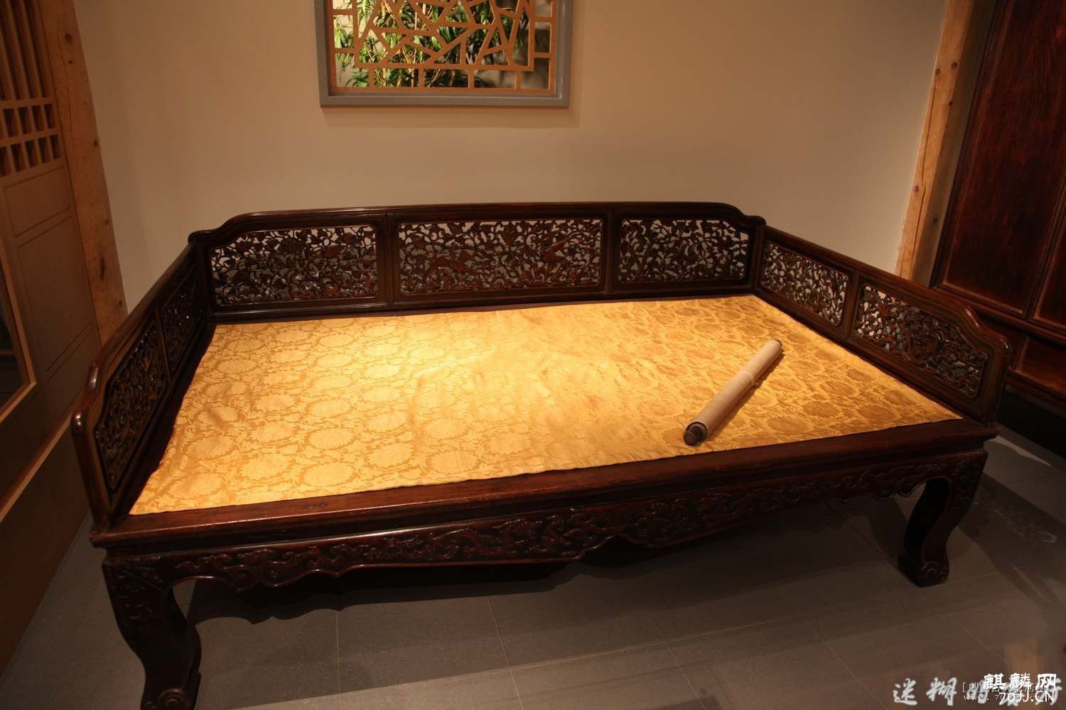 明式家具罗汉床款式,五屏风罗汉床和七屏风罗汉床