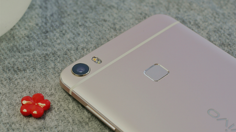 vivo颜值高拍照好看的手机,vivo颜值高5g手机