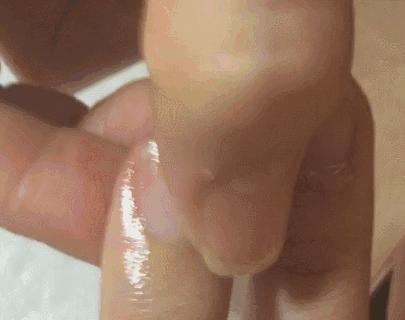 为什么剪指甲指甲会乱飞,剪指甲的时候指甲飞到鼻孔里