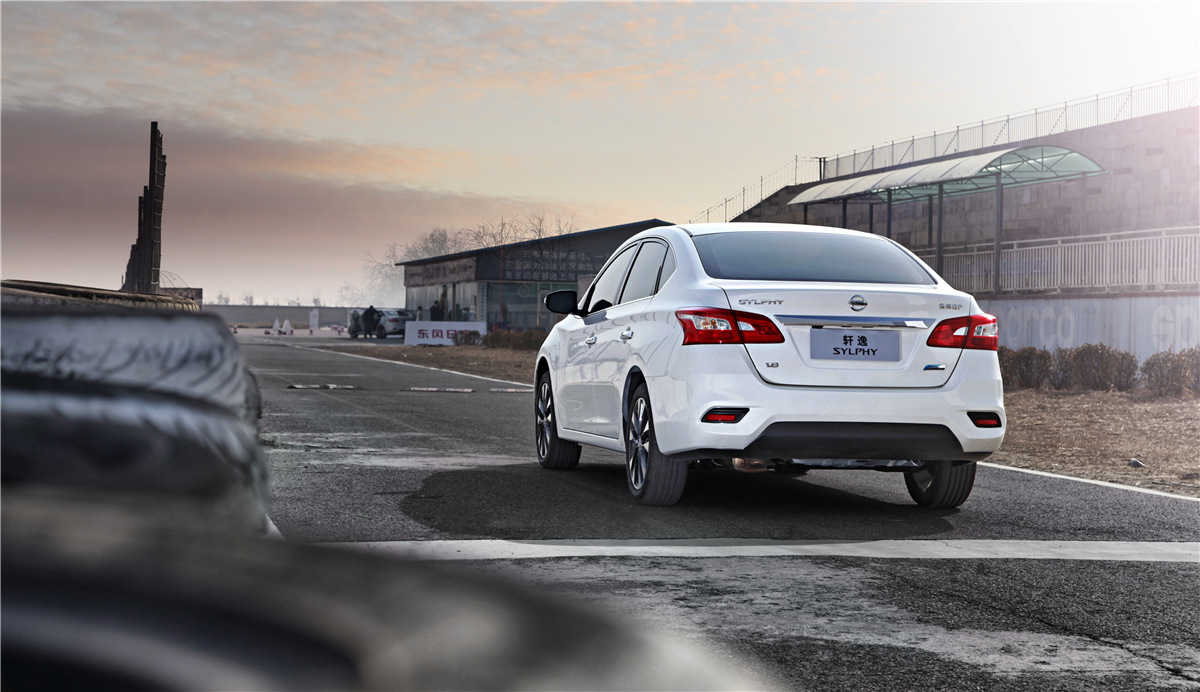 东风日产轩逸cvt尊享版,最新款东风日产轩逸尊享版