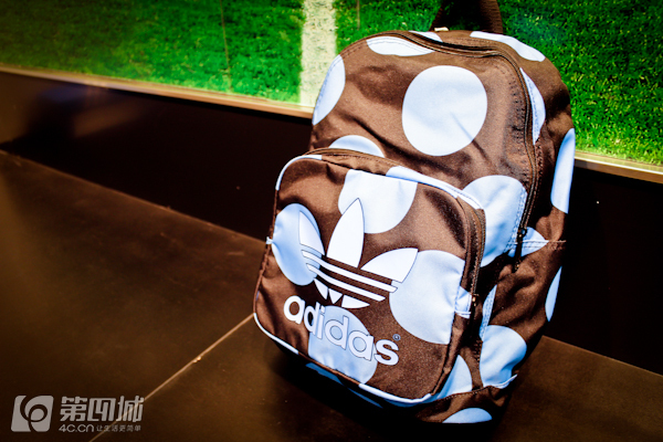 有折扣丨没买新包新鞋新衣服的，都奔这儿去了！