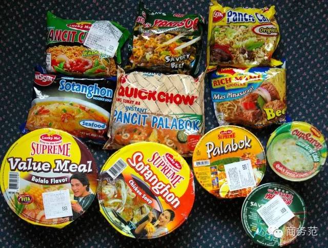 这个男人20年吃遍5600种泡面！还出版了世界泡面全书，疯了吧？