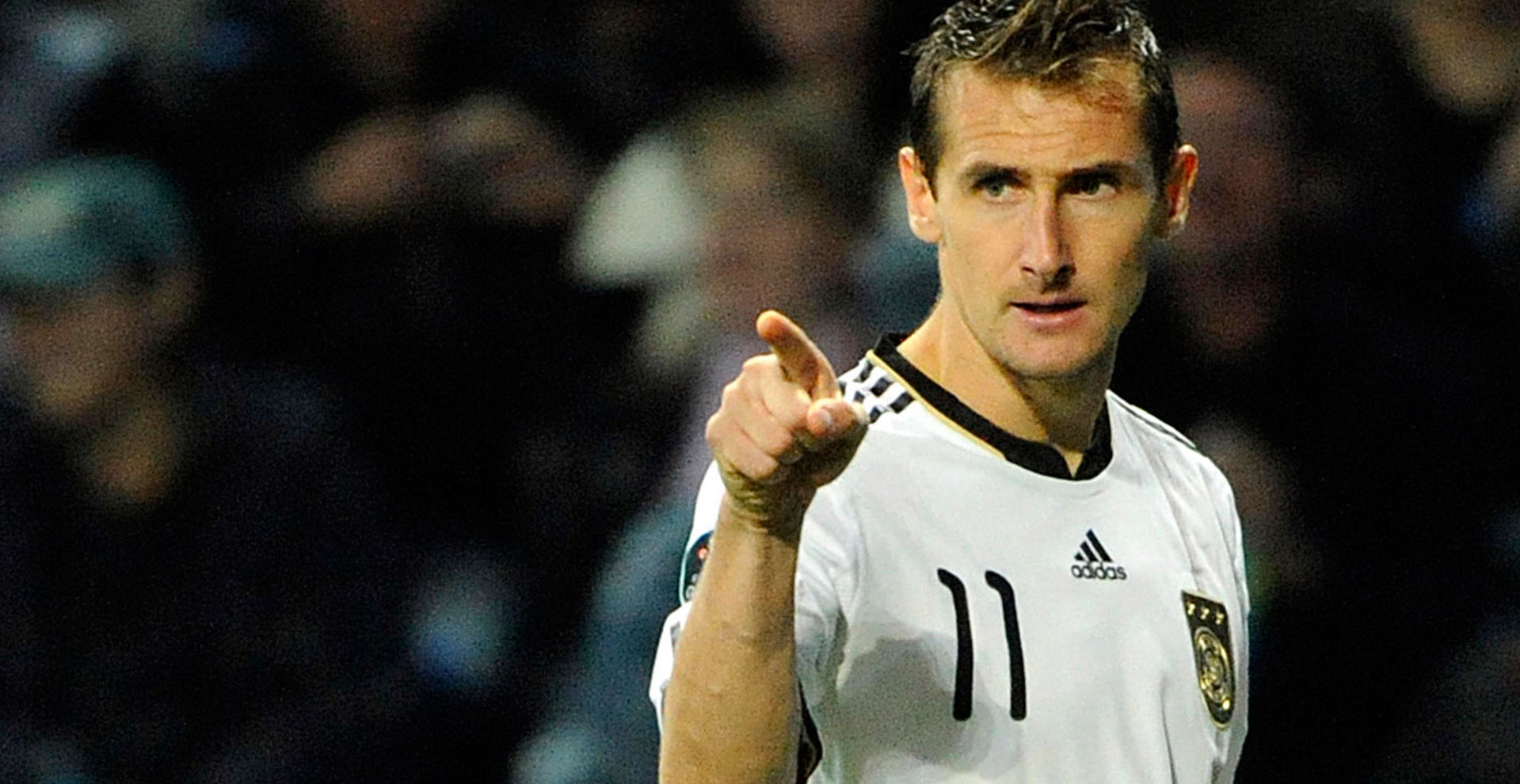 足坛十大柱式中锋,十二怒汉站位在什么时候