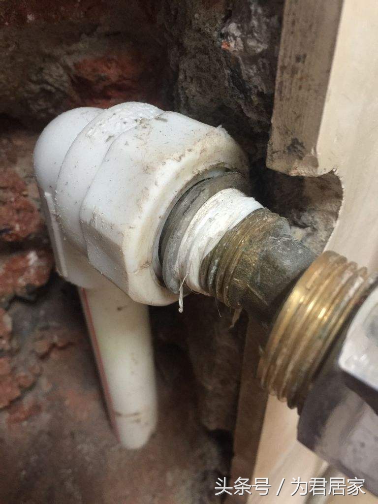 花洒内丝弯头怎么预留,装花洒内丝弯头不平怎么办