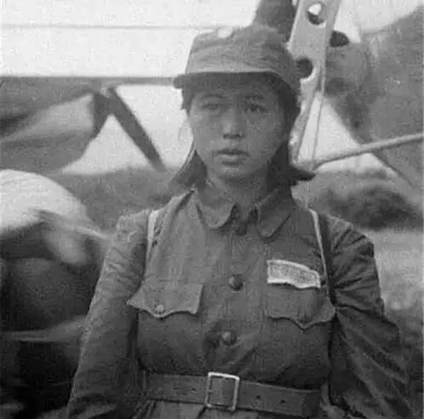 最美抗战女兵,抗战老女兵霸气眼神