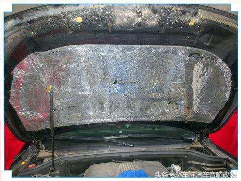 jeep大切诺基原装音响,jeep大切诺基哈曼卡顿音响效果