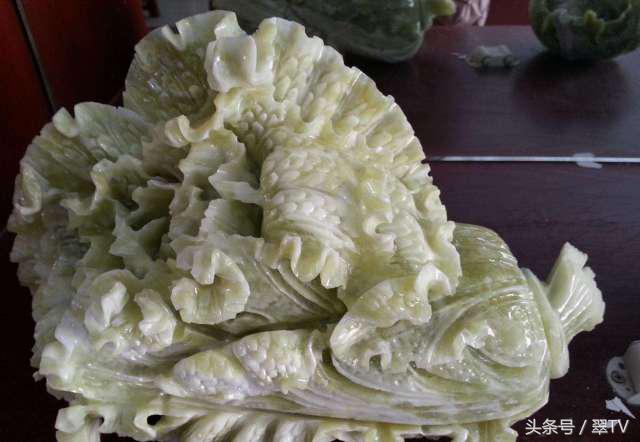 这9种长得很像翡翠的石头，价格很便宜，买错你就吃大亏
