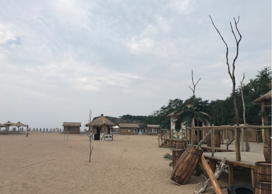 吴京导演《战狼2》让大家都以为这个场景是在非洲,其实就在国内