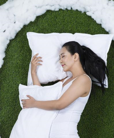 宝宝分床睡哭闹不止,妈妈该如何帮宝宝轻松渡过分床期?