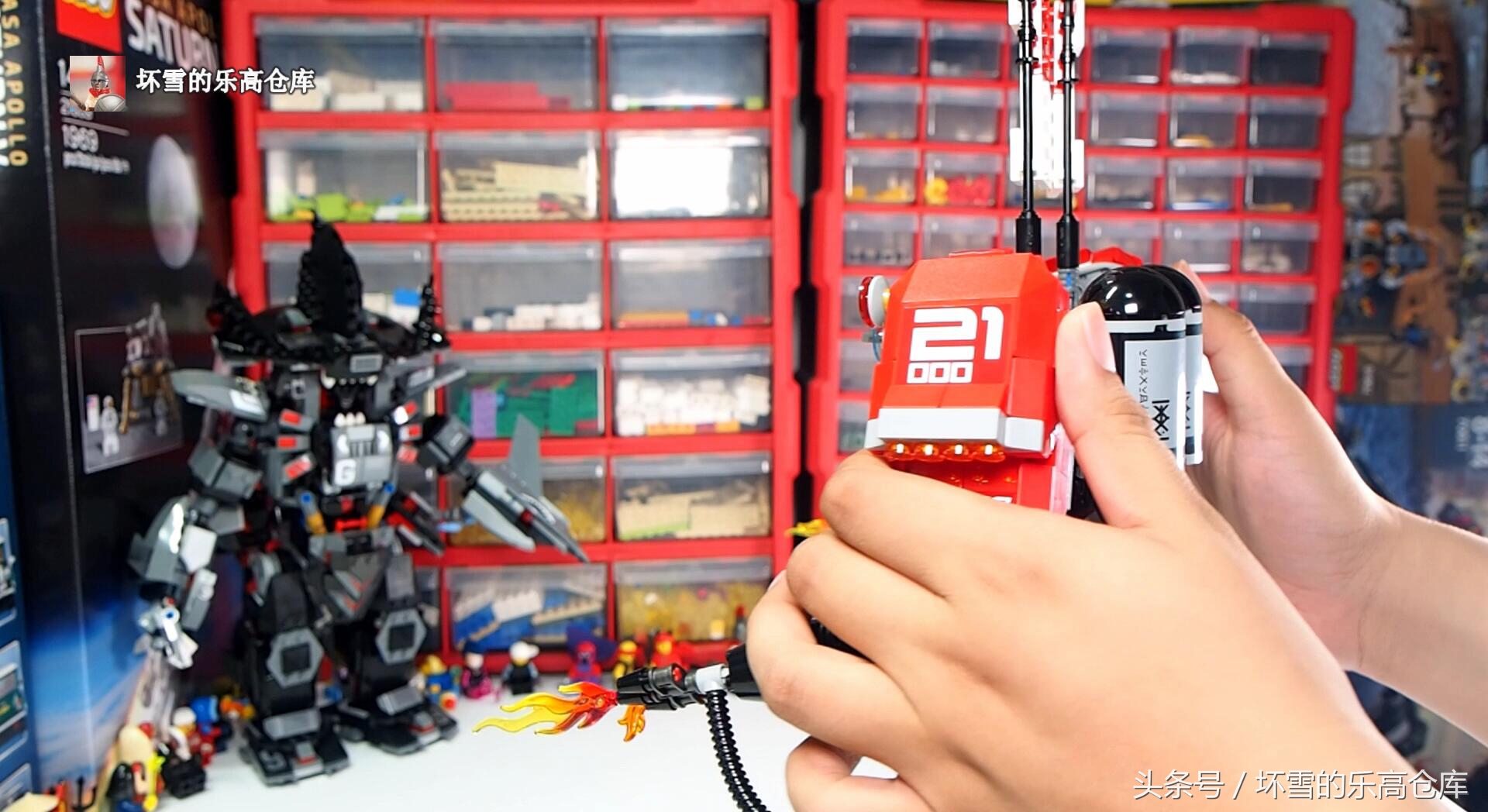 乐高幻影忍者第一代幻影机甲拼装,乐高幻影忍者泰坦机甲盗版和正版