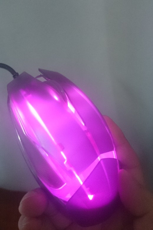 你的鼠标能不能做到这么炫酷,便宜的鼠标都很炫酷