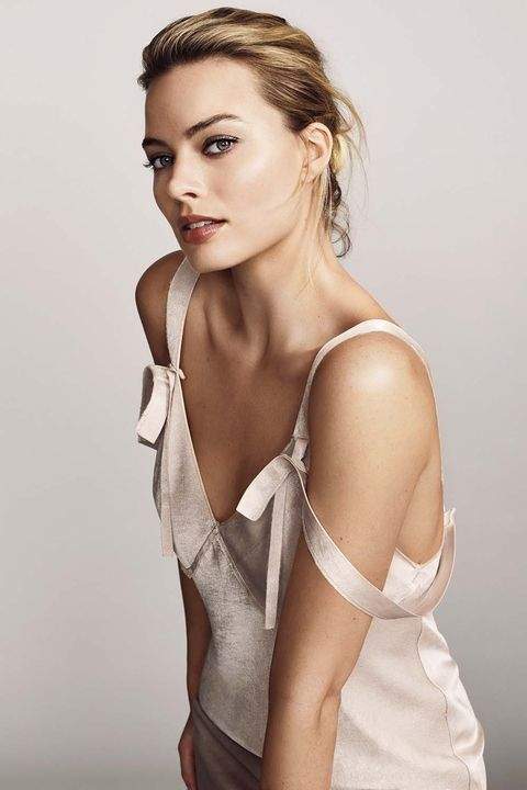 能把自杀突击队小丑女化妆的这么难看，好莱坞的化妆技术真厉害