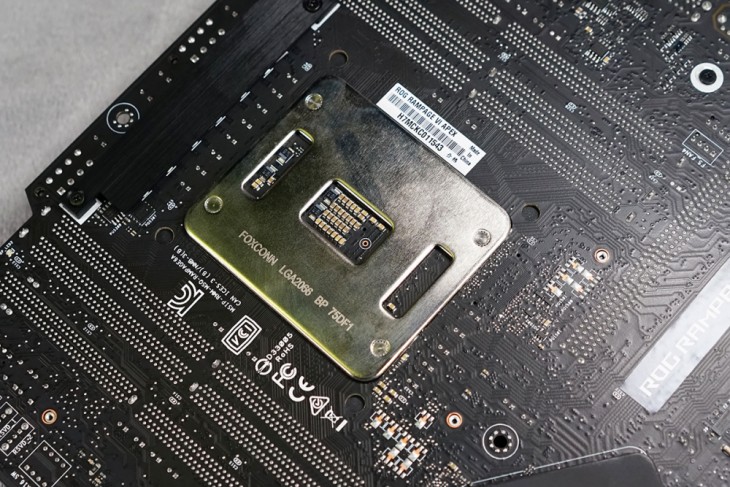 全方位打造酷睿X超频利器！ROGR6A主板评测