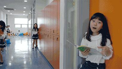 小伙子，女朋友害怕很正常，你也不能这样对她啊