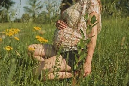 宫外孕在家里怎么判断,面对打胎很理性