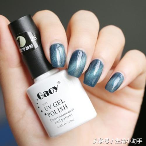 流行色指甲油,诉说你的高冷范儿、绕指柔