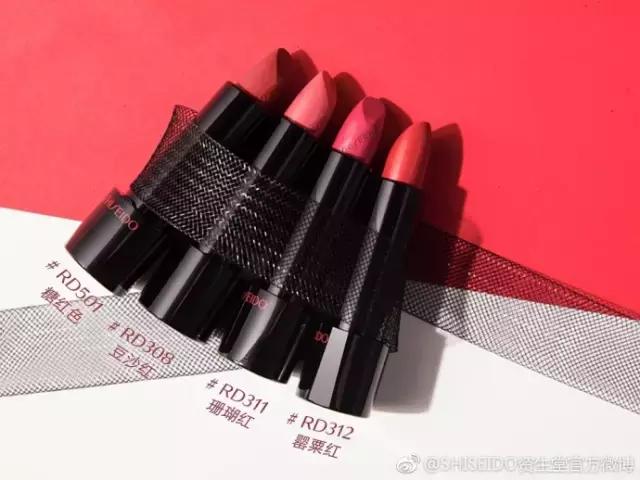 这个品牌曾经有多牛,这个品牌却悄悄走红