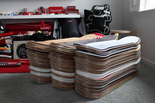 够拽丨Supreme抢货机器人，让这些哥们赚了一个亿