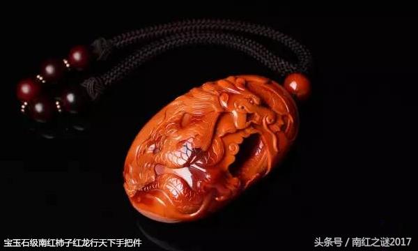 属猪的适合佩戴什么属相的朱砂,属猪的戴什么颜色最旺