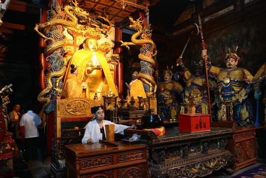 黄河岸边的久久护佑——白云山