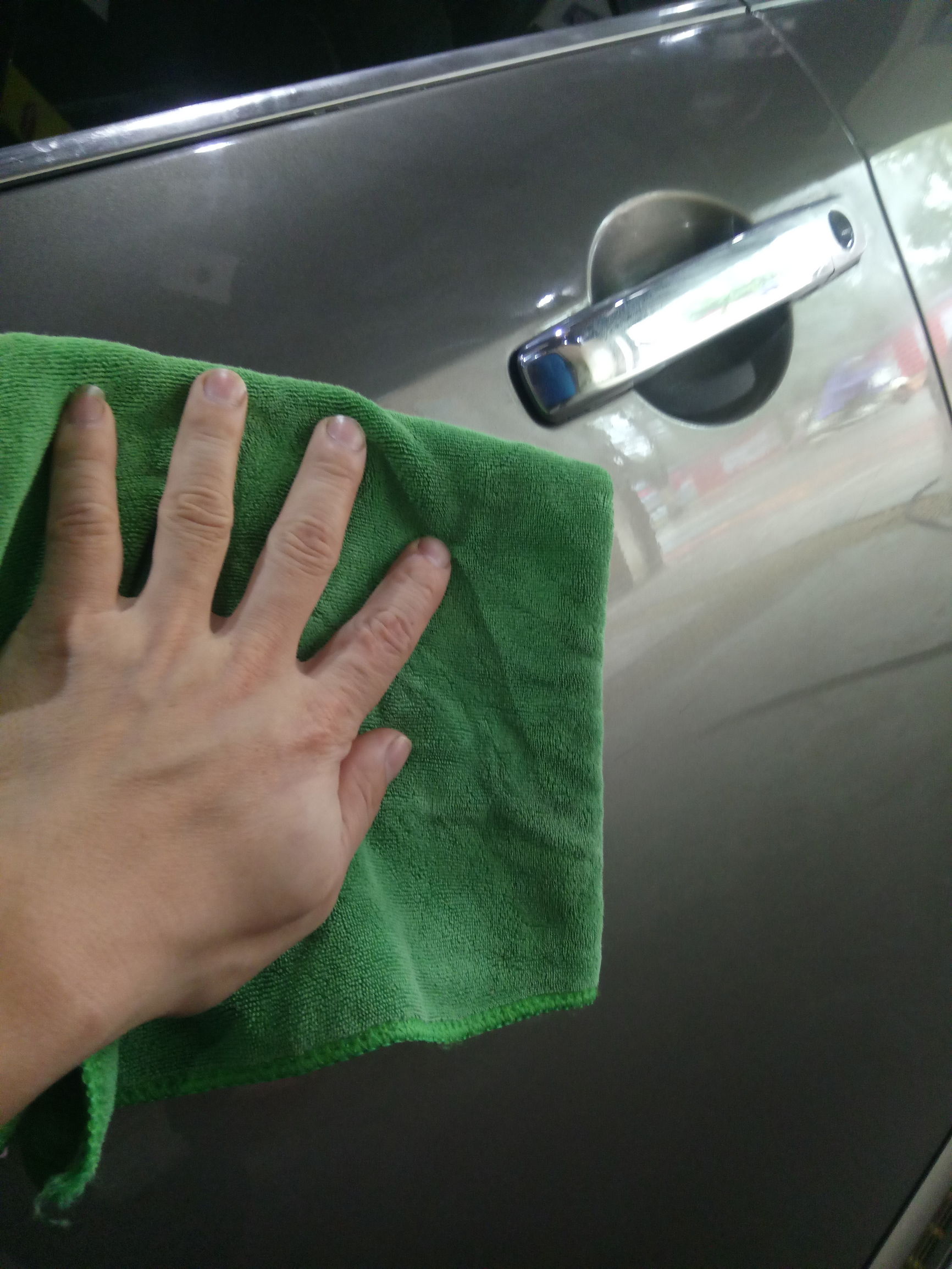 汽车自己打蜡怎么打,汽车打蜡指南最新