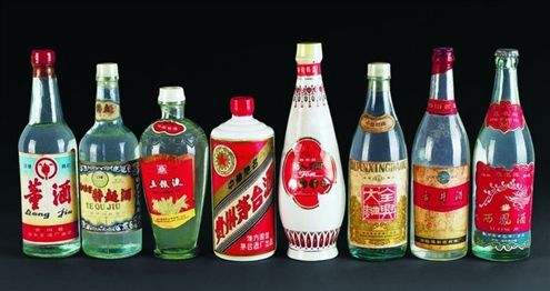 你想成为酒桌上的一流白酒专家吗?赶快记下这14个白酒小知识吧