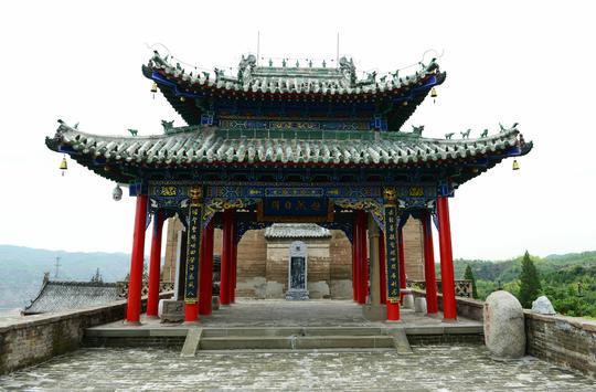 黄河岸边的久久护佑——白云山