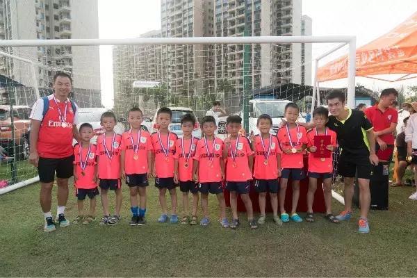 城事｜别笑！真人真事！番禺这群学生的体育课是语文老师教的！