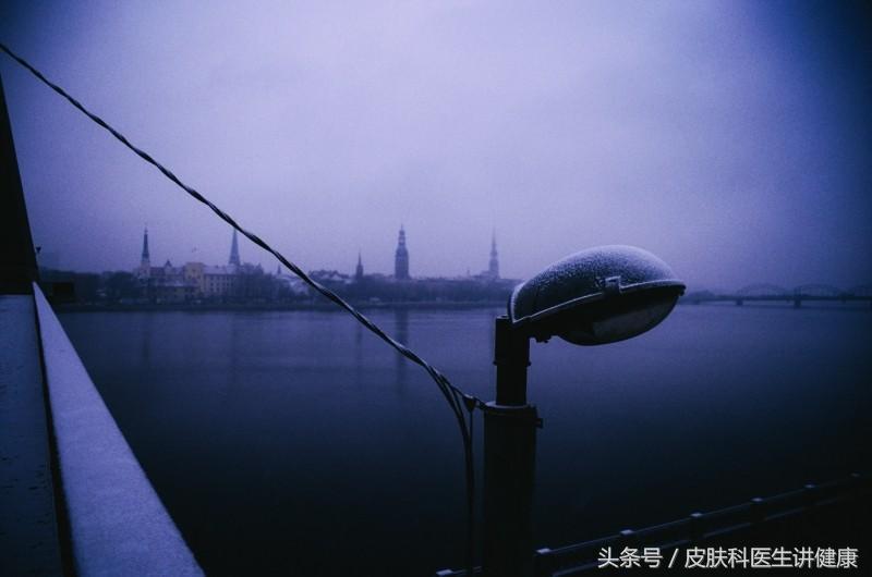 尿泡泡多检查哪个项目,淋病潜伏期做尿常规能查出来吗