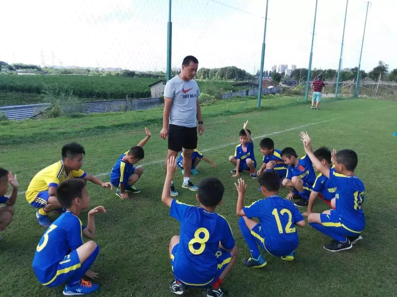 城事|别笑!真人真事!番禺这群学生的体育课是语文老师教的!