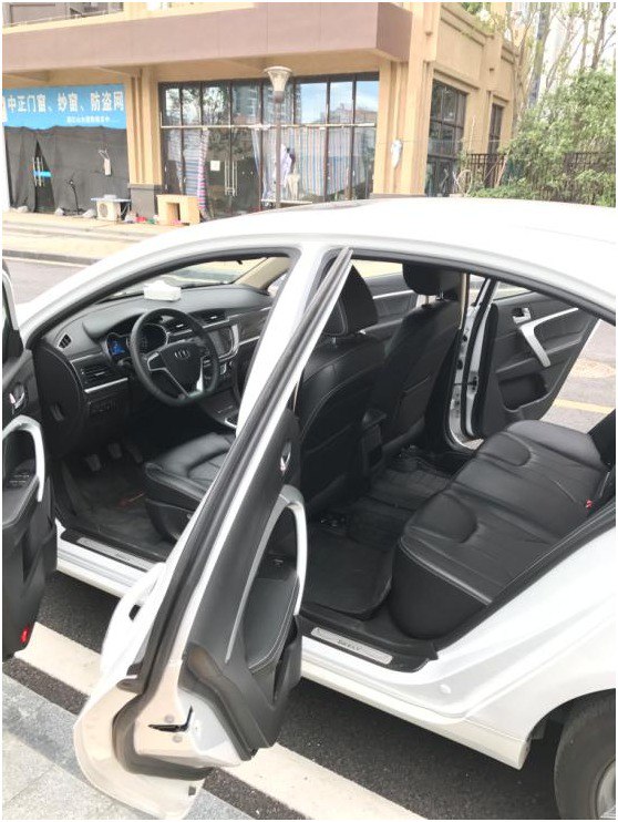 2017帝豪手动百万向上版说明书,吉利帝豪百万款向上版怎么看油耗