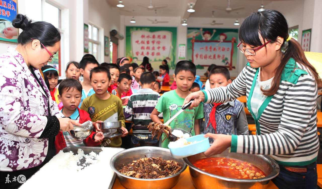 小学生应不应该上晚托班,小学生上班上不上托班怎么办