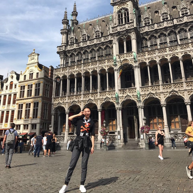 学姐学长的朋友圈,飞过一整个世界