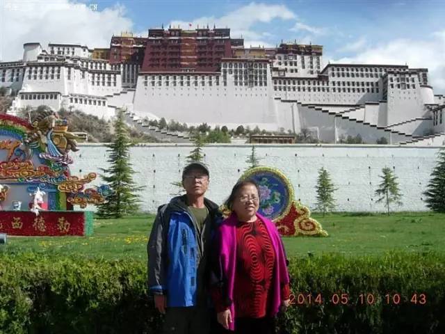 带着老伴穷游,开房车带老伴穷游