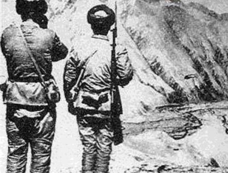 靠近喜马拉雅山脉的印度城市,印度喜马拉雅山下的小镇