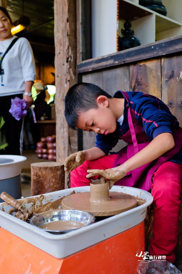 历史底蕴与现代繁华在此交融,历史与现代并存的城市