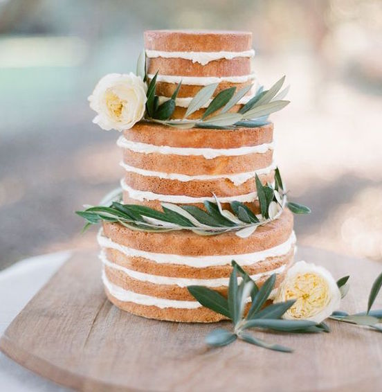 低脂裸蛋糕款式,裸蛋糕和普通蛋糕视觉对比