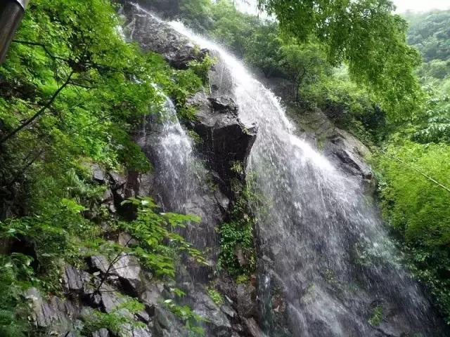 深山原始村落自驾游,大山深处古老村落自驾游