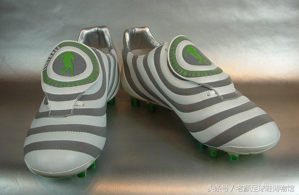 专业的足球鞋有哪几个品牌,曾经的足球鞋知名品牌有哪些