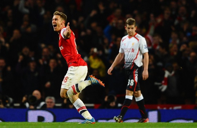 献给男球迷，更献给女球迷——足球场上的臀霸！