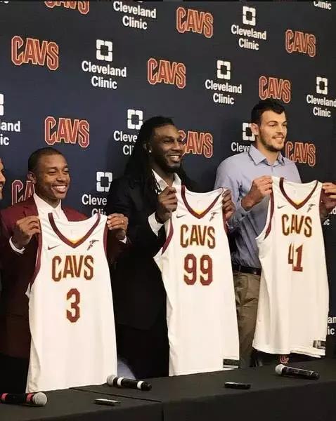 托马斯骑士复出首秀,骑士发布会