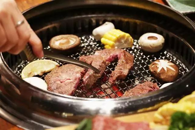 伊势丹楼上,仁恒伊势丹寿喜烧自助