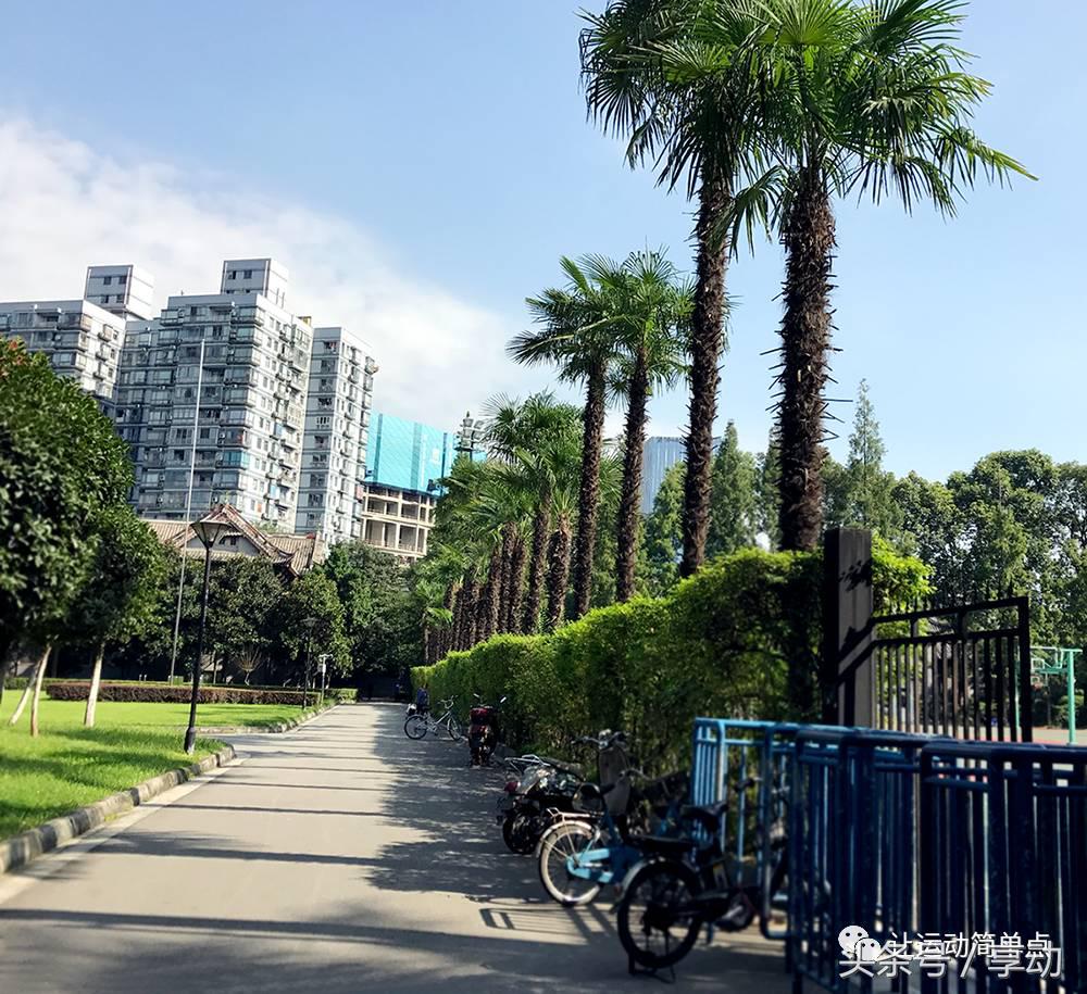 成都最酷篮球场,长沙超美的室外篮球场