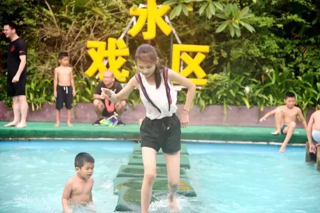 最美的女童海南,最美的小女生去游乐场玩