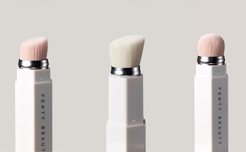 Rihanna的彩妆品牌正式开卖,日日人逢喜事幸福肥